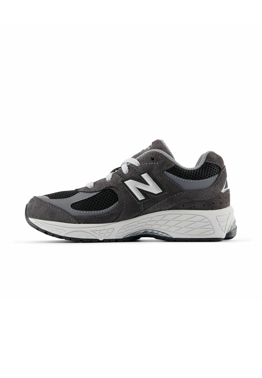 

Кроссовки New Balance 2002 LACE, Black Cement Castlerock/Black