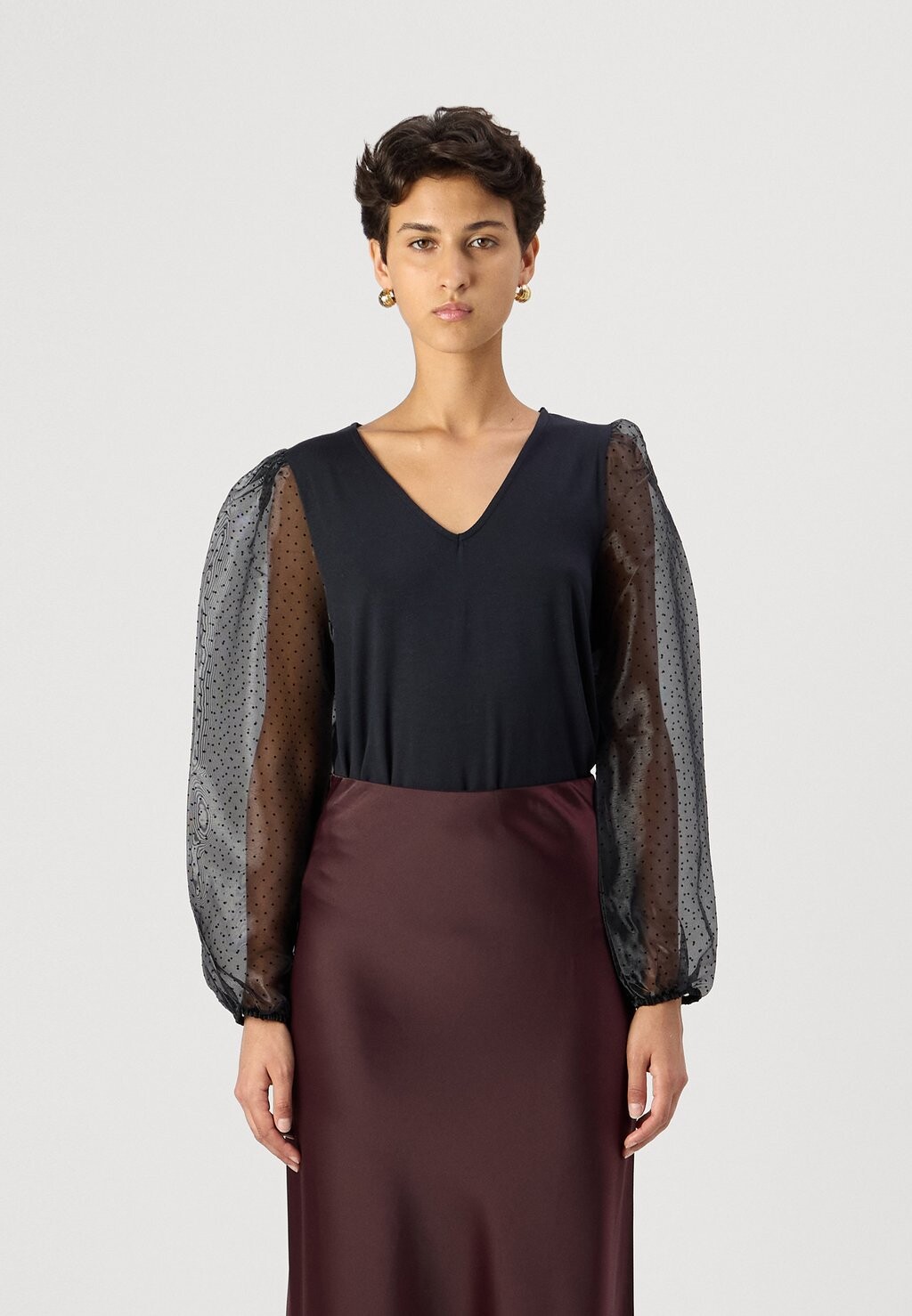 

Блуза VIMISANNE V-NECK VILA, черный