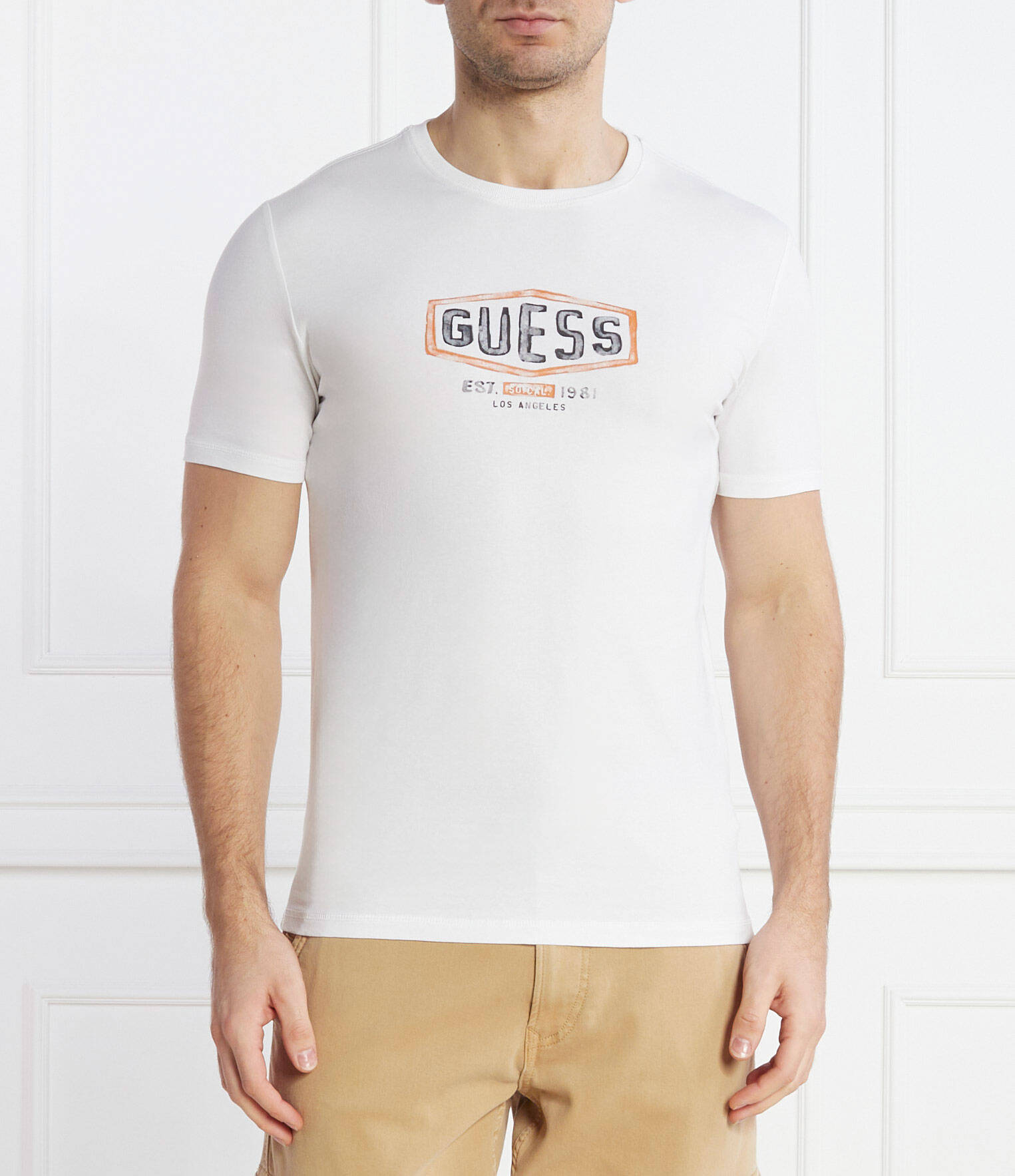 

Футболка GUESS Slim Fit, белый