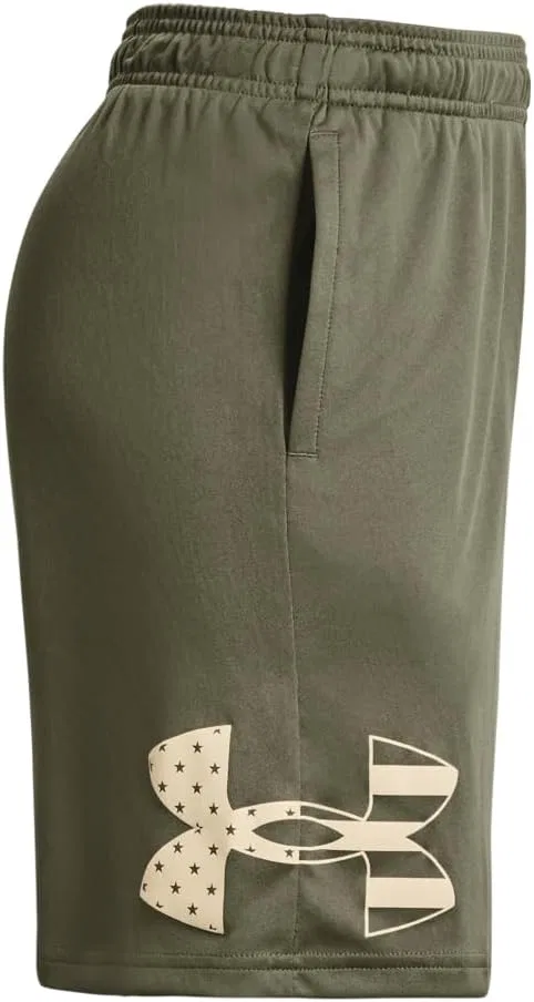 Детские шорты Under Armour Freedom Prototype, (390) Marine Od Green//Desert Sand — фото 2