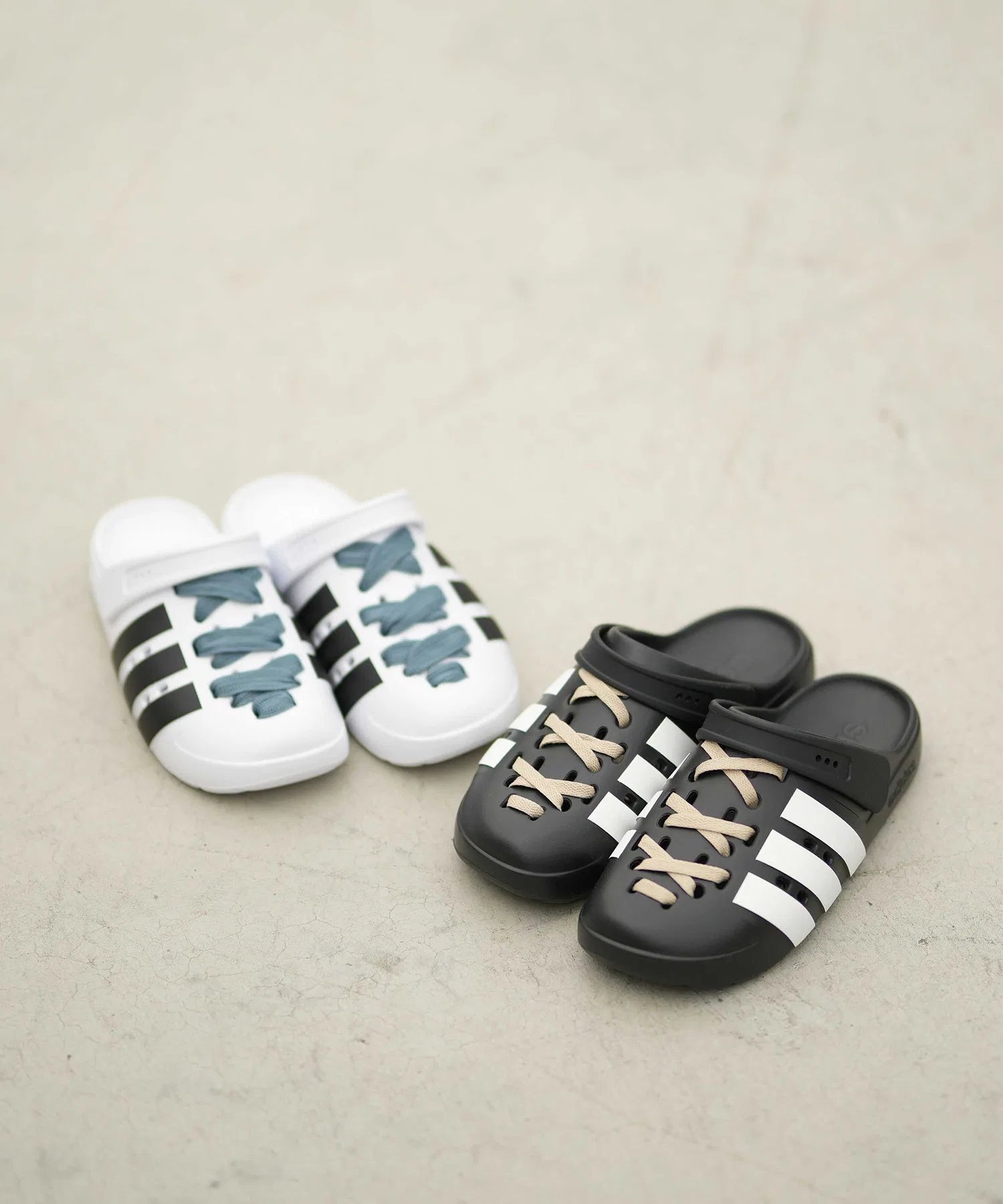 Унисекс сандалии с ремешком Adidas Adilette Clog 2.0 чёрные — фото 4