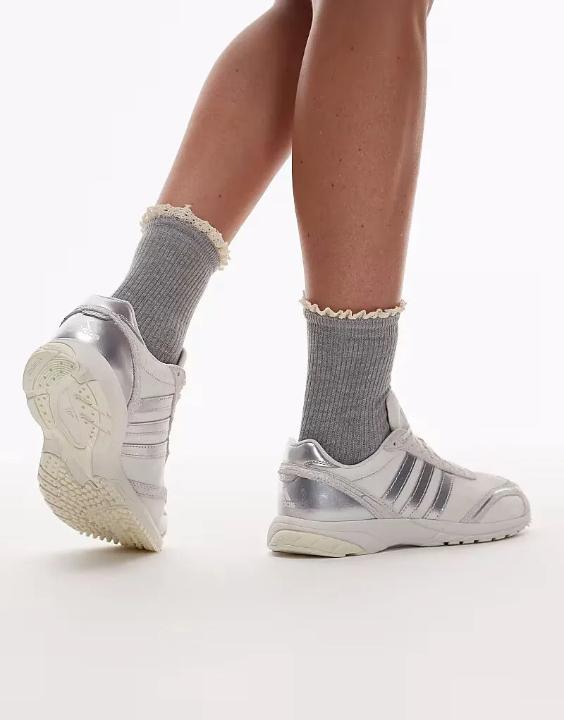 Кроссовки Adidas Originals Adios OG в бело-серебристой расцветке "под конский мех" — фото 4