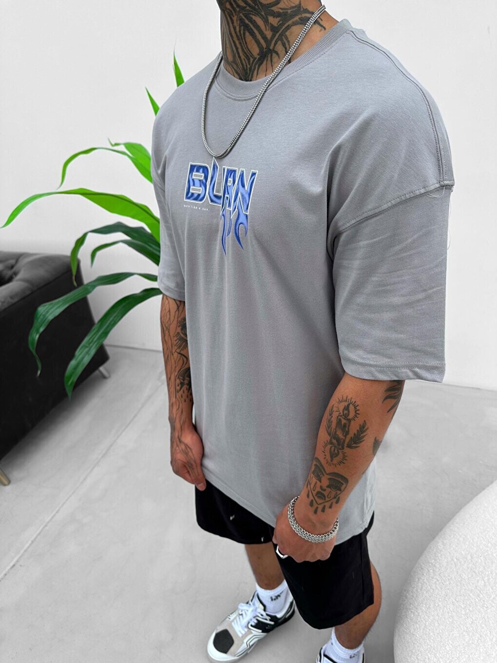

Футболка Oversize с принтом Burn Серая ablukaonline, Серый, Футболка Oversize с принтом Burn Серая ablukaonline