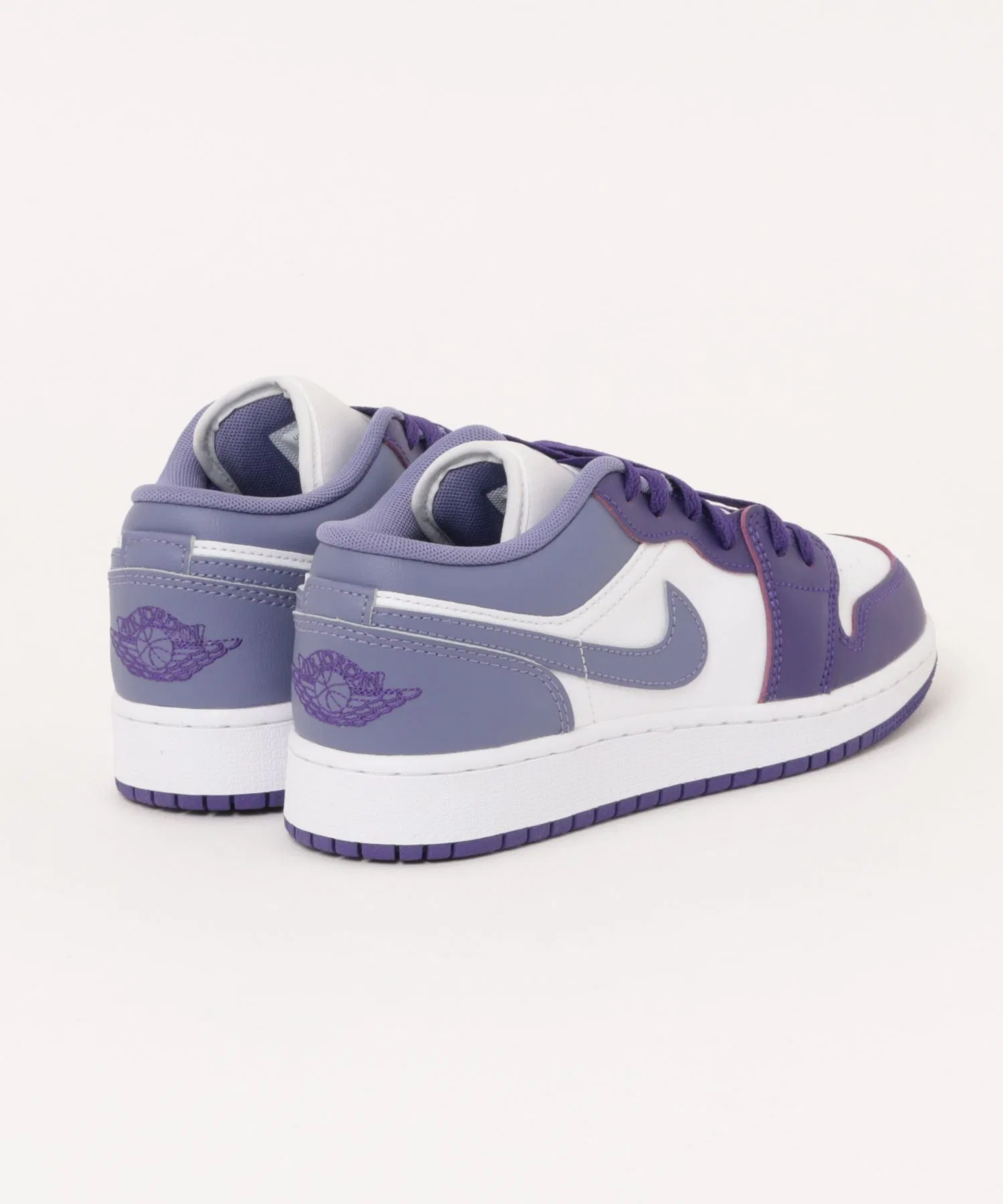 Детские кроссовки JORDAN BRAND AIR JORDAN 1 LOW GS — фото 2