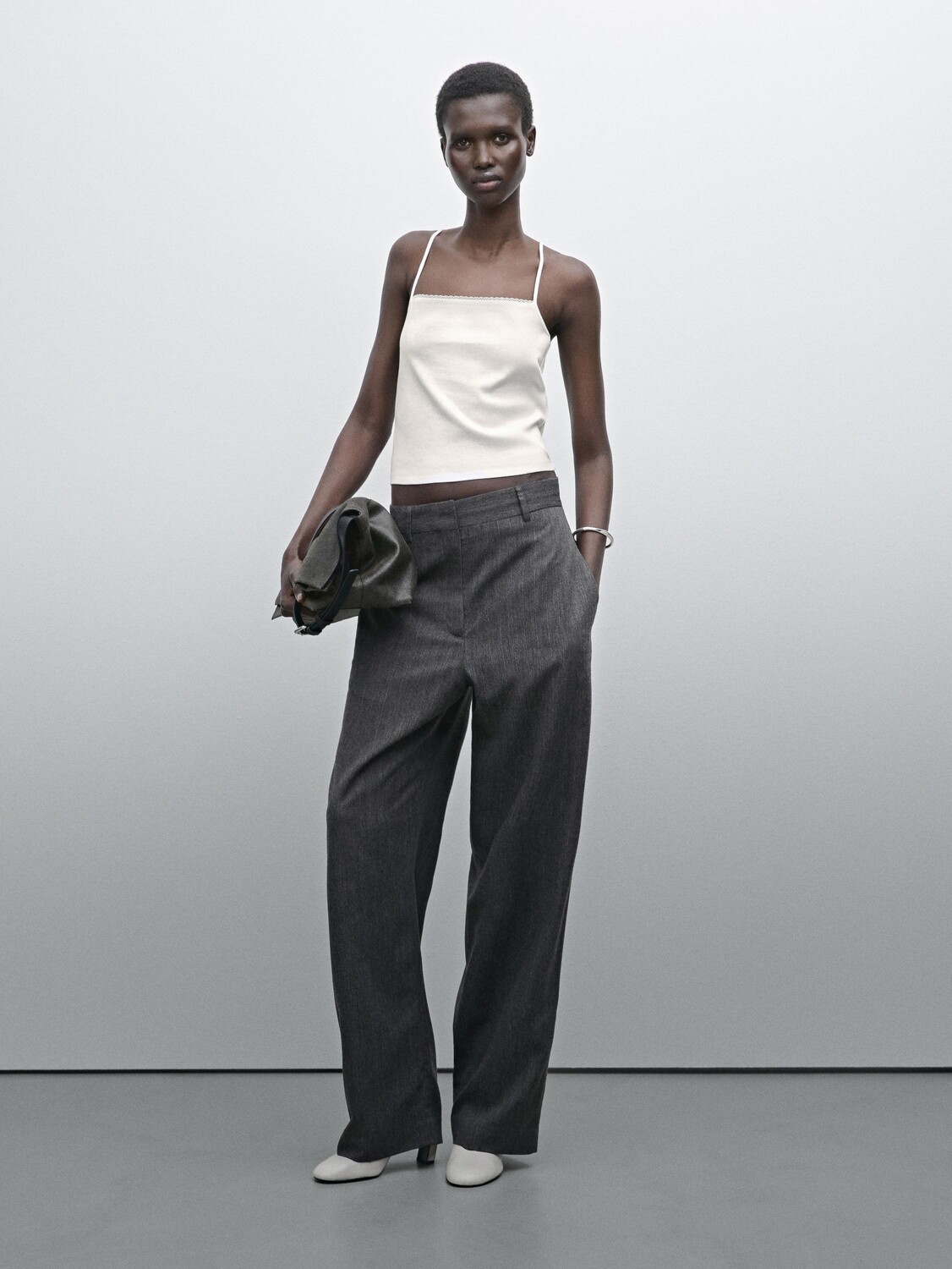 

Топ из трикотажного полотна с кружевной отделкой Massimo Dutti, бежевый