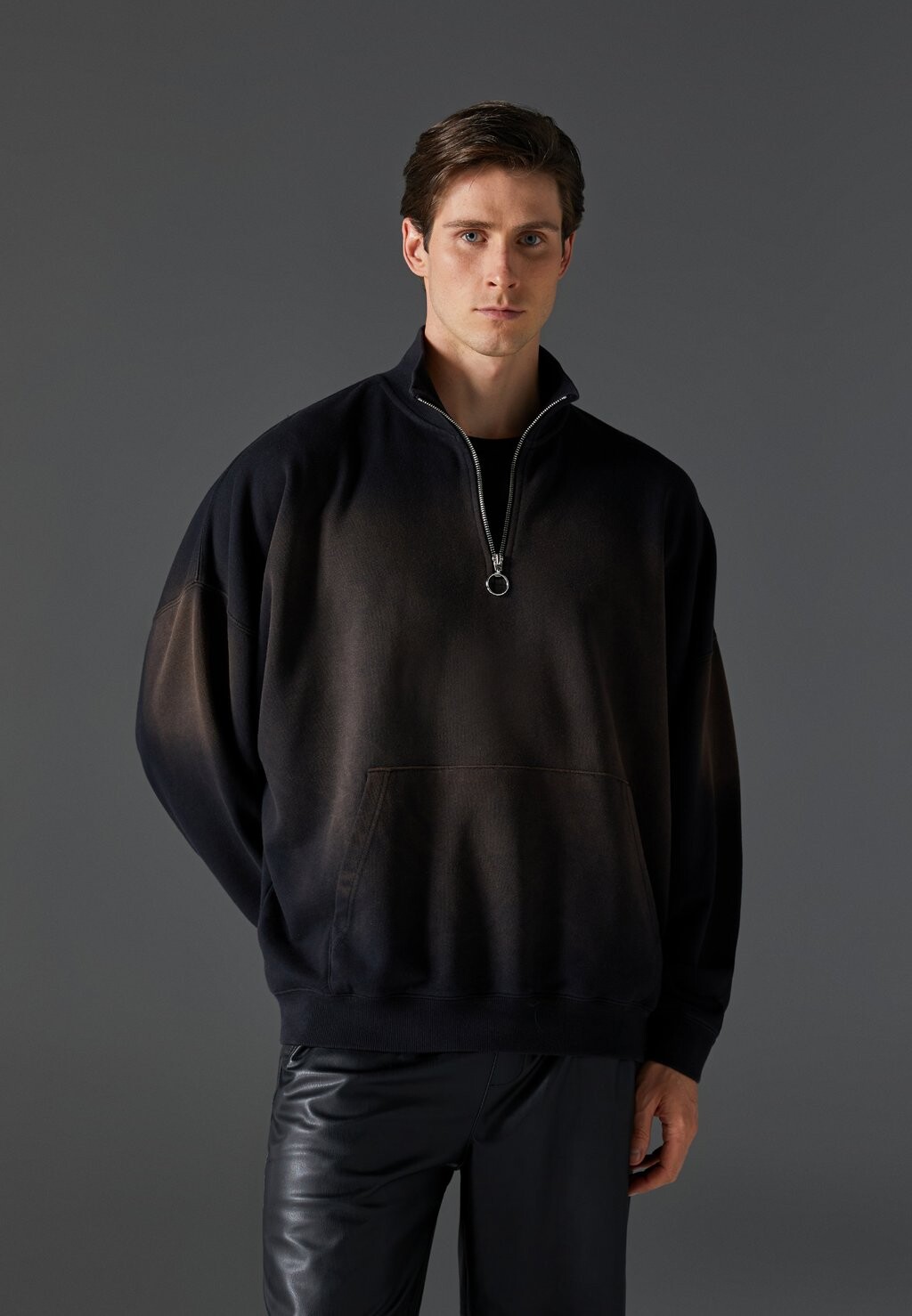 

Толстовка UNISEX Zign Studio, черный