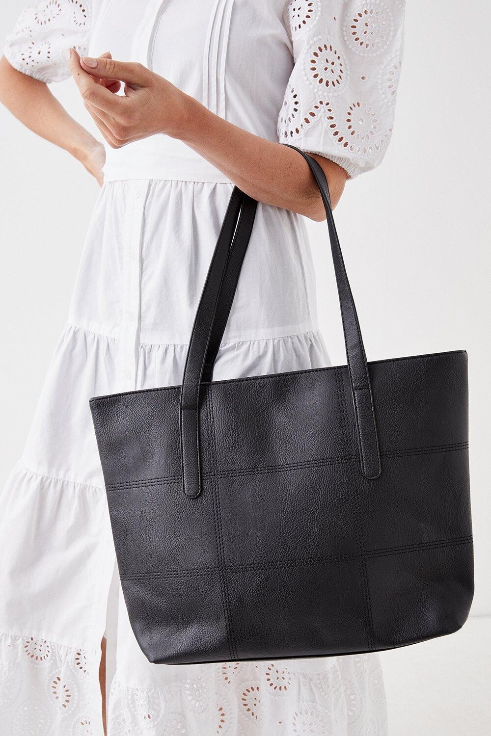 

Сшитая большая сумка Trish Dorothy Perkins, черный