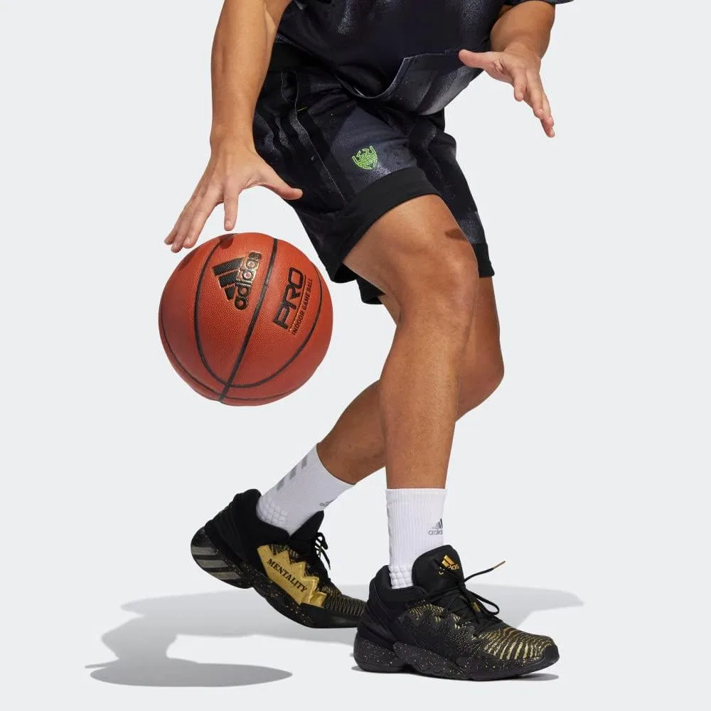 Мужские баскетбольные шорты adidas Donovan Mitchell — фото 3