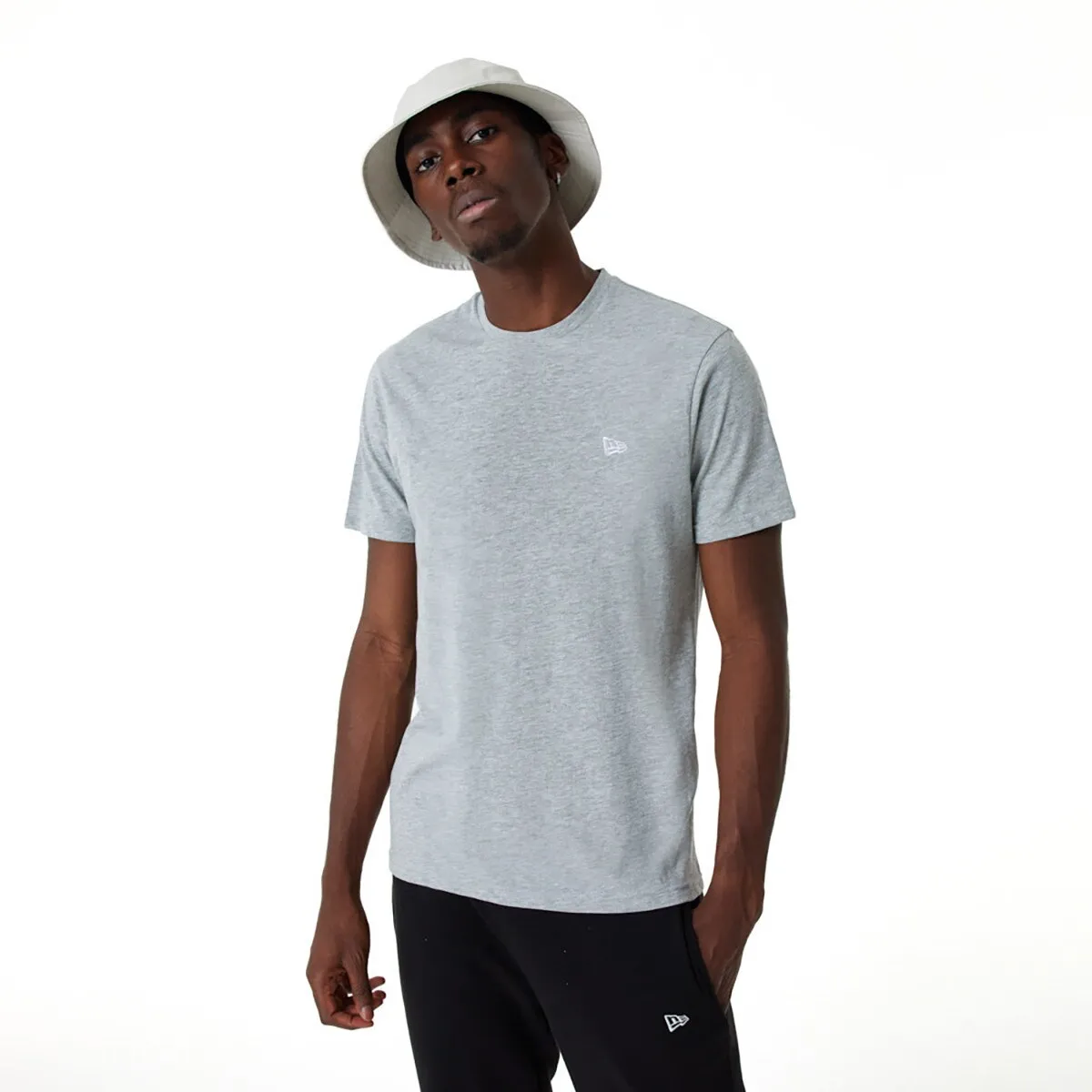 

Футболка унисекс Essentials New Era, серый