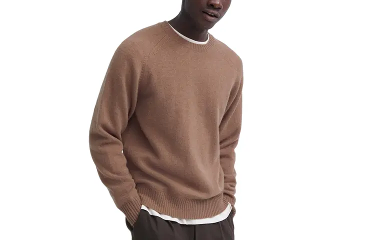 

UNIQLO Свитер унисекс, цвет Camel