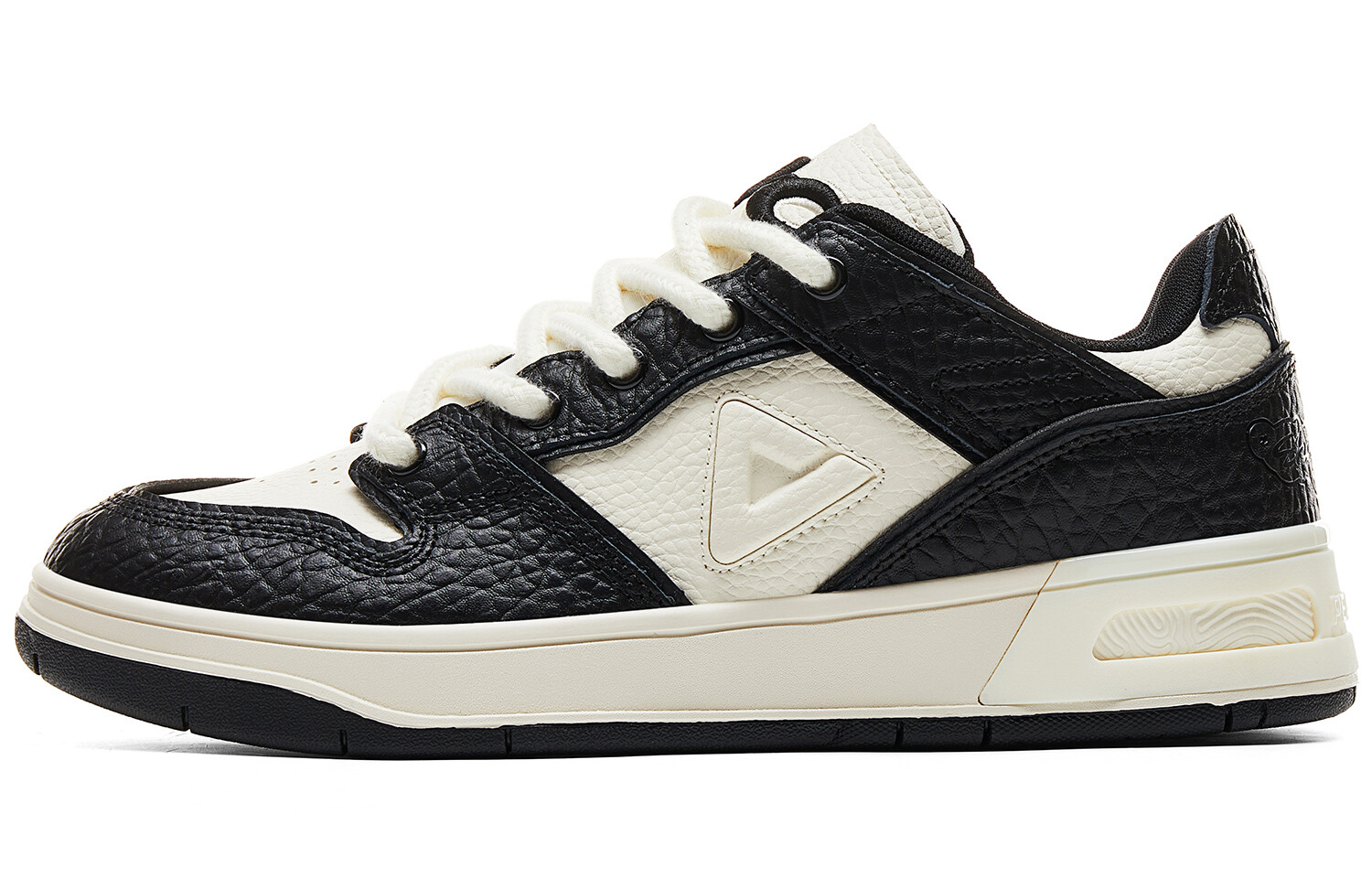 

Кроссовки PEAK Lifestyle Shoes Men Low-top Black/Canvas White, черный/белый