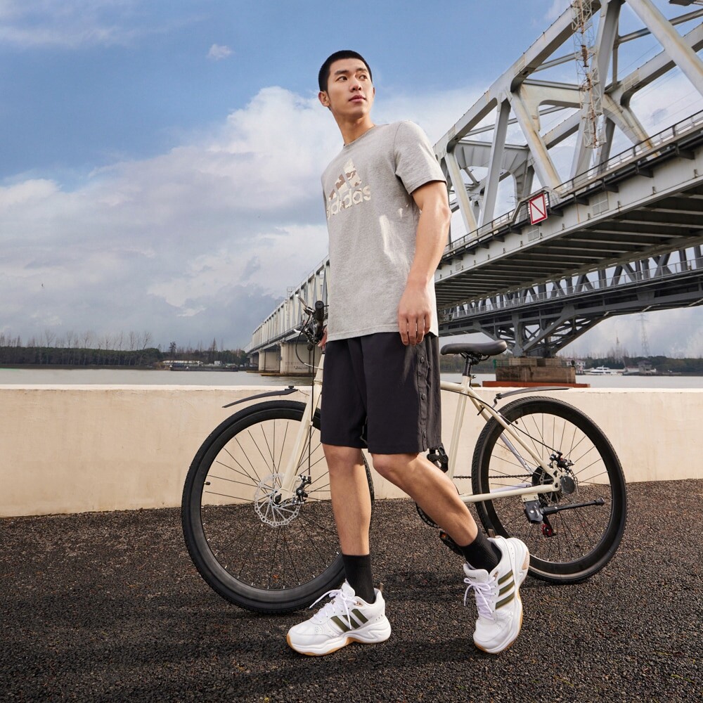 Футболка мужская, средний, серый, меланжевый Adidas, серый — фото 2