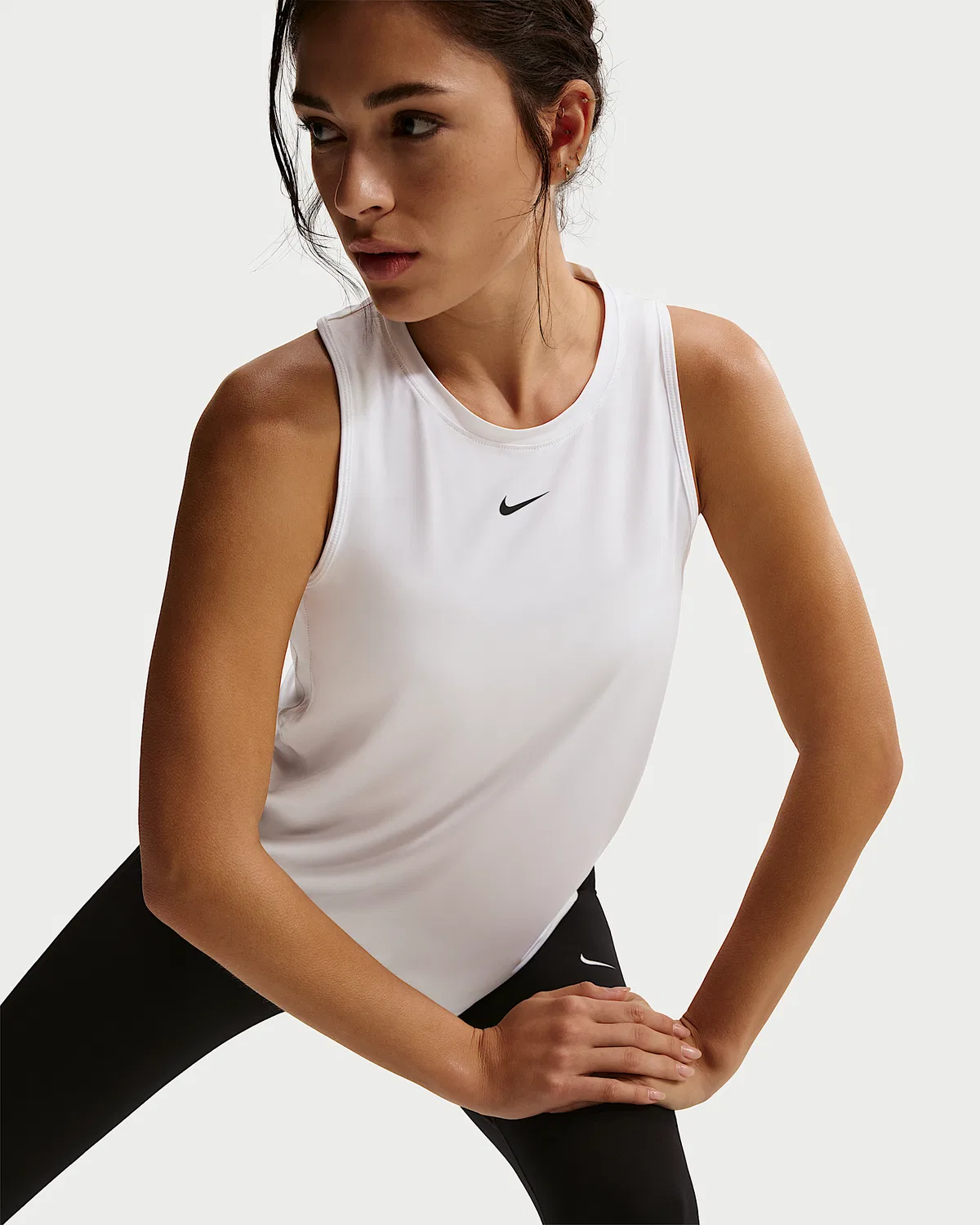 Женский топ Nike One Classic Dri-FIT, White/Black — фото 3