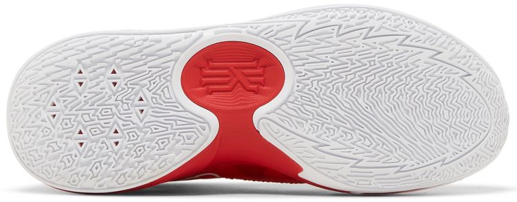 Кроссовки Nike Kyrie Low 5 TB 'University Red', красный — фото 4
