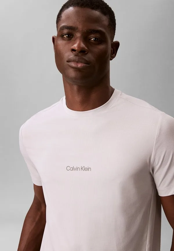 Базовая футболка Calvin Klein, Quiet Gray — фото 4