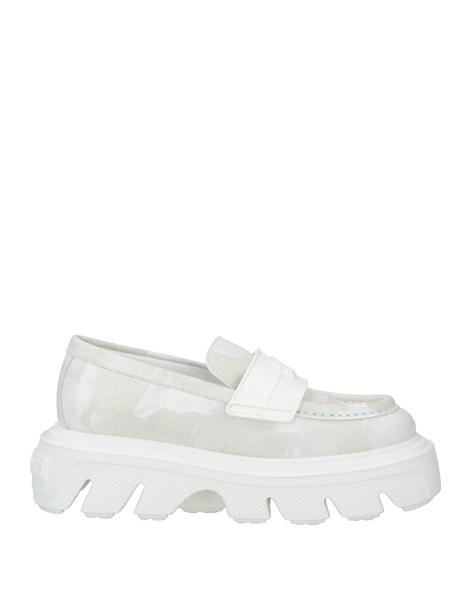 Лоферы Casadei, белый