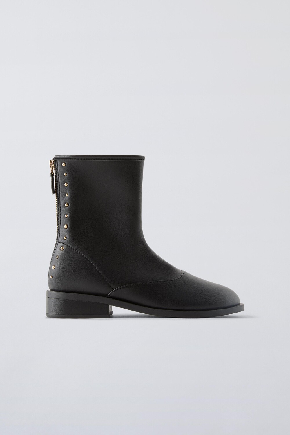 

Ботинки с шипами ZARA, черный