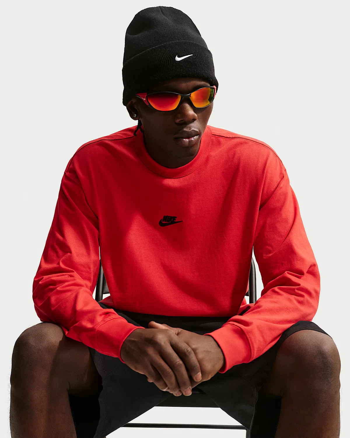 Мужская футболка с длинным рукавом Nike Sportswear Premium Essentials, University Red — фото 3