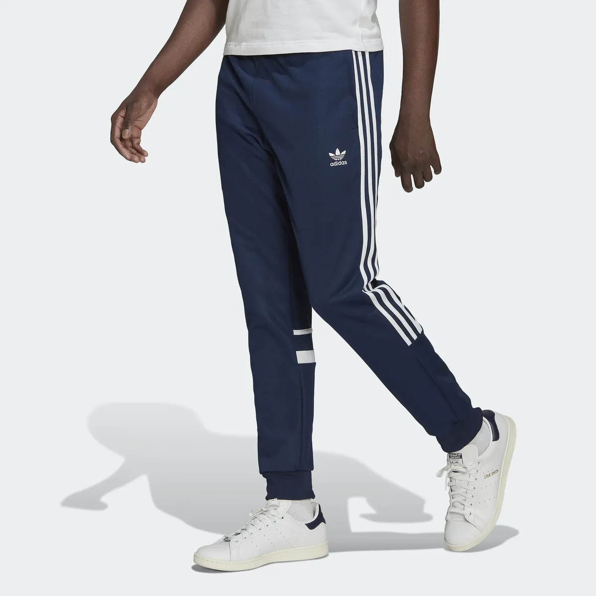 

Спортивные брюки Adidas Originals "ADICOLOR CLASSICS CUTLINE PANTS" (1 шт.), цвет Night Indigo