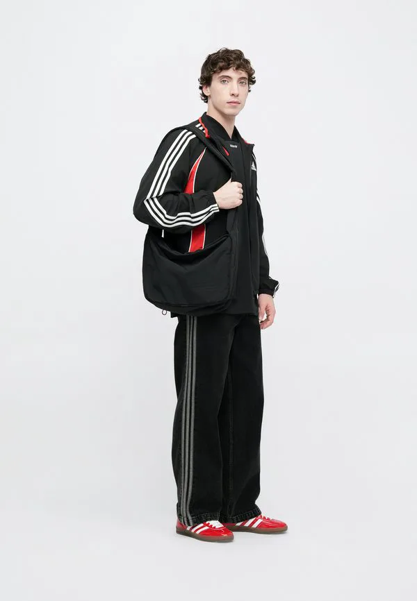 Тренировочная куртка teamgeist Adidas Originals, Black/Better Scarlet — фото 3