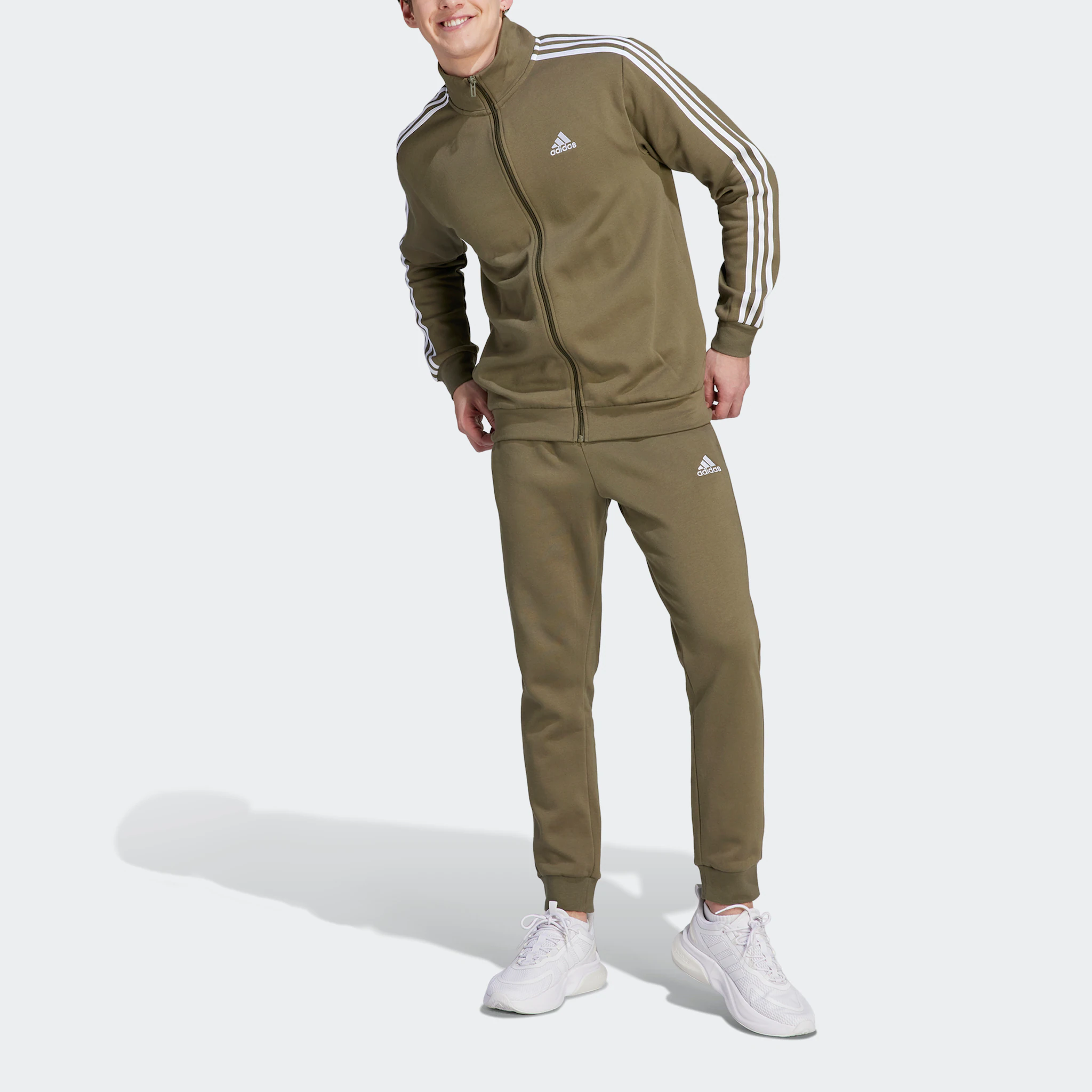 

Спортивный костюм Adidas Sportswear "BASIC 3-STRIPES" (2 шт.), оливковый