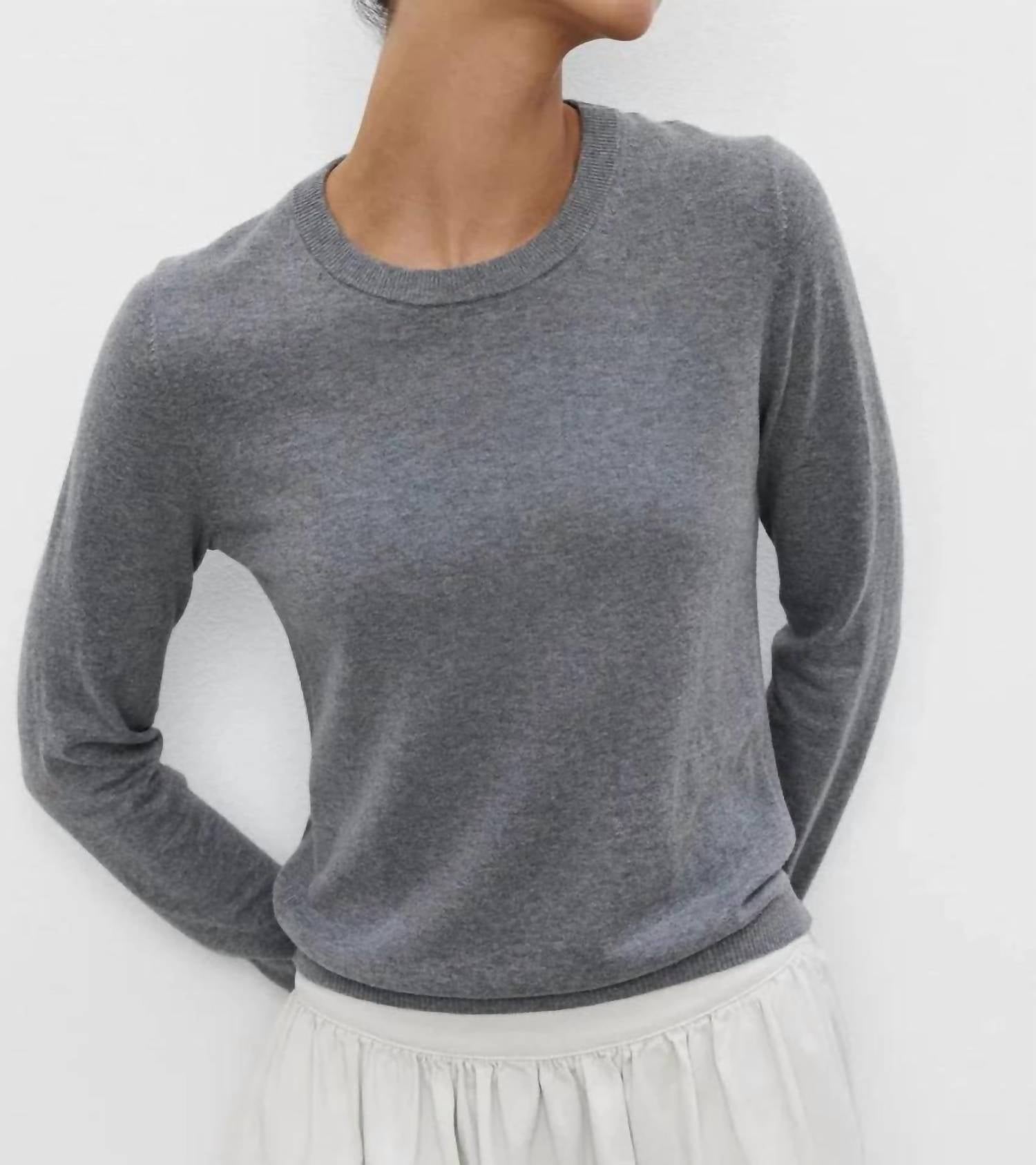 

Свитер Roxy Lux с круглым вырезом в цвете Medium Heather Grey Velvet by Graham & Spencer