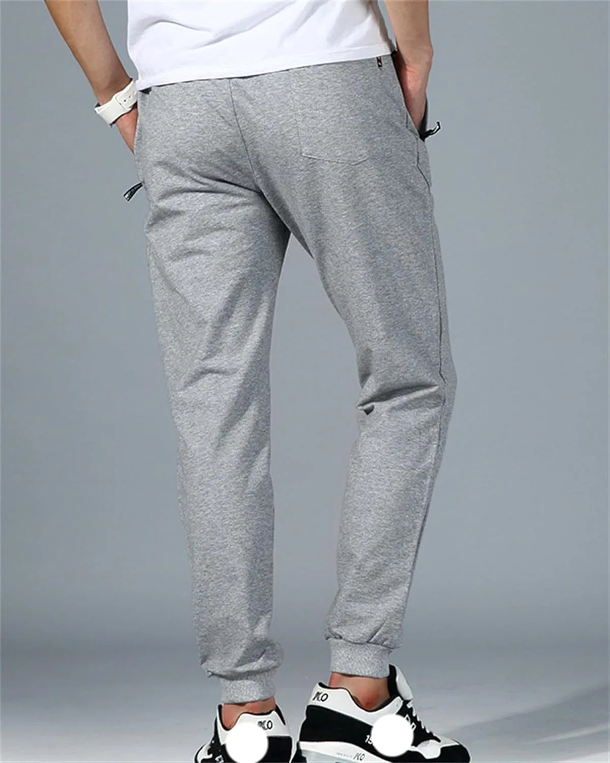Джинсы, светло-серые, Men's Active Athletic Workout Jogger Sweatpants with Zipper Pocket and Drawstring — фото 2