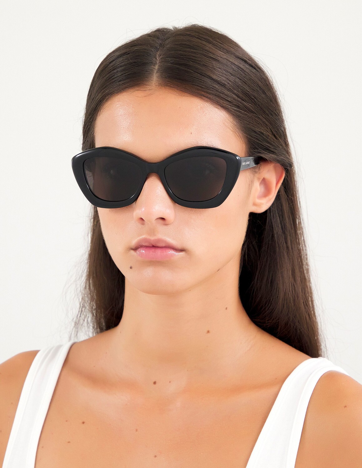 

Солнцезащитные очки кошачий глаз SL 423 Saint Laurent, черный