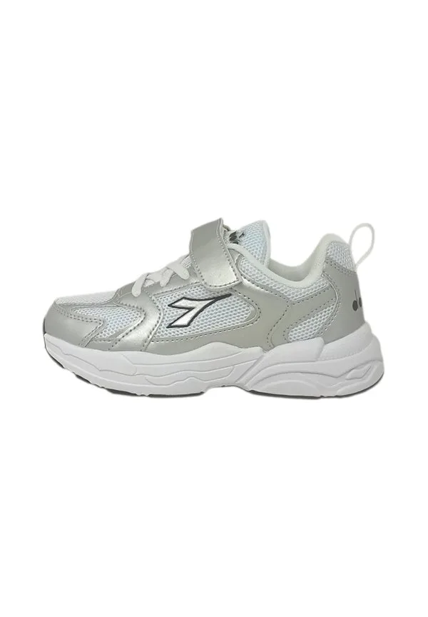 Низкие кроссовки Diadora, Silver