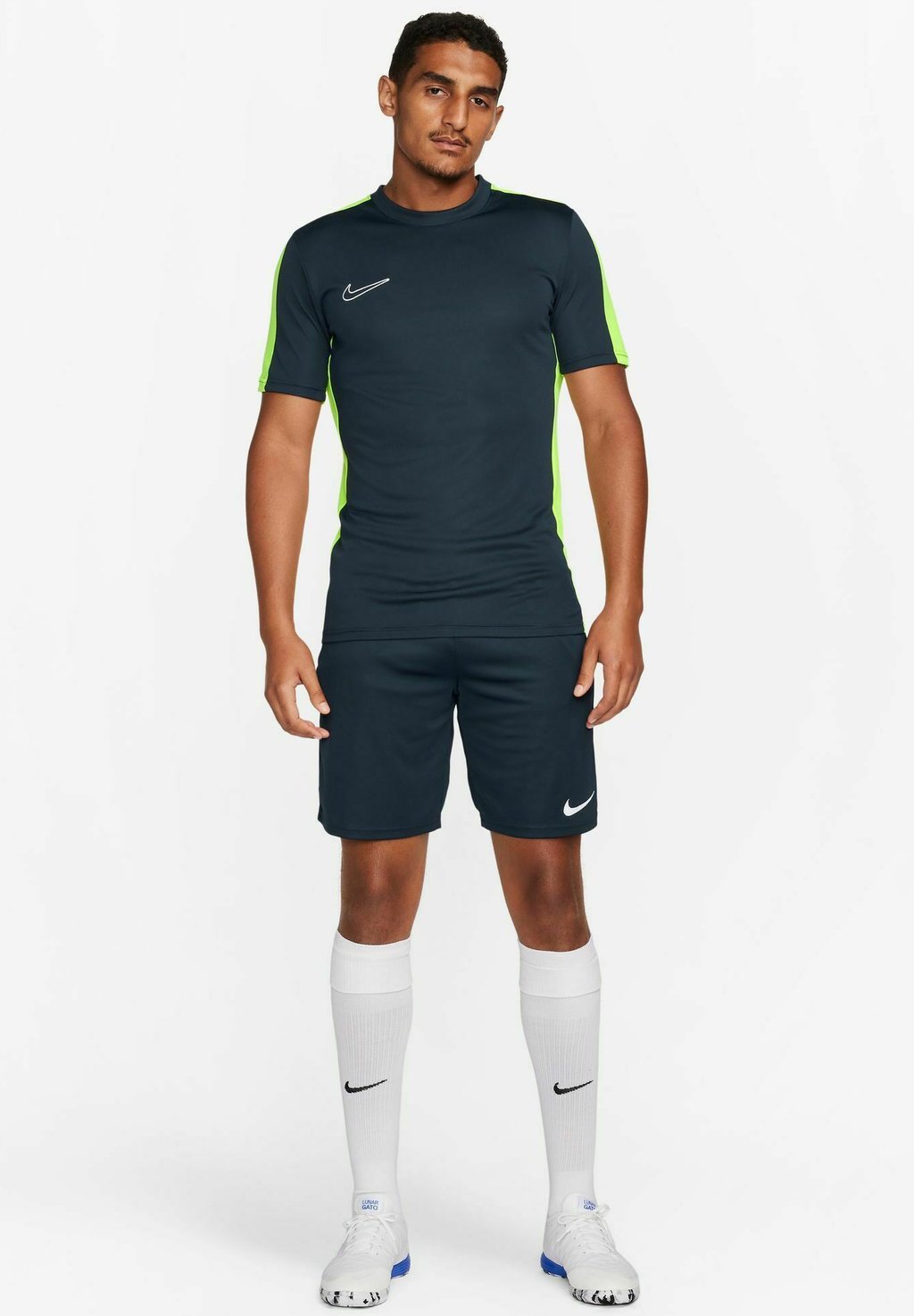 

Спортивная футболка OGNI VIAGGIO VERSO LA GRANDEZZA INIZIA DALLE MA INTENDIAMOCI LA DRI-FIT Nike, цвет blu