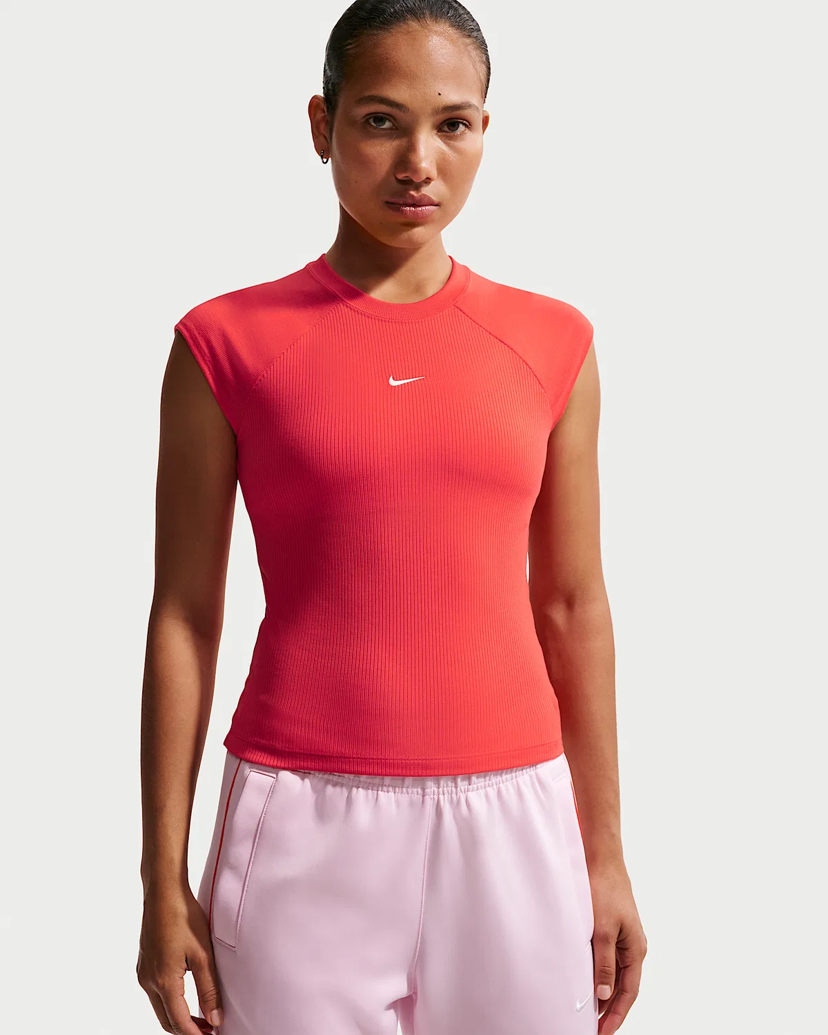 Женский облегающий топ с коротким рукавом Nike Sportswear Chill Knit, Light Crimson/Sail