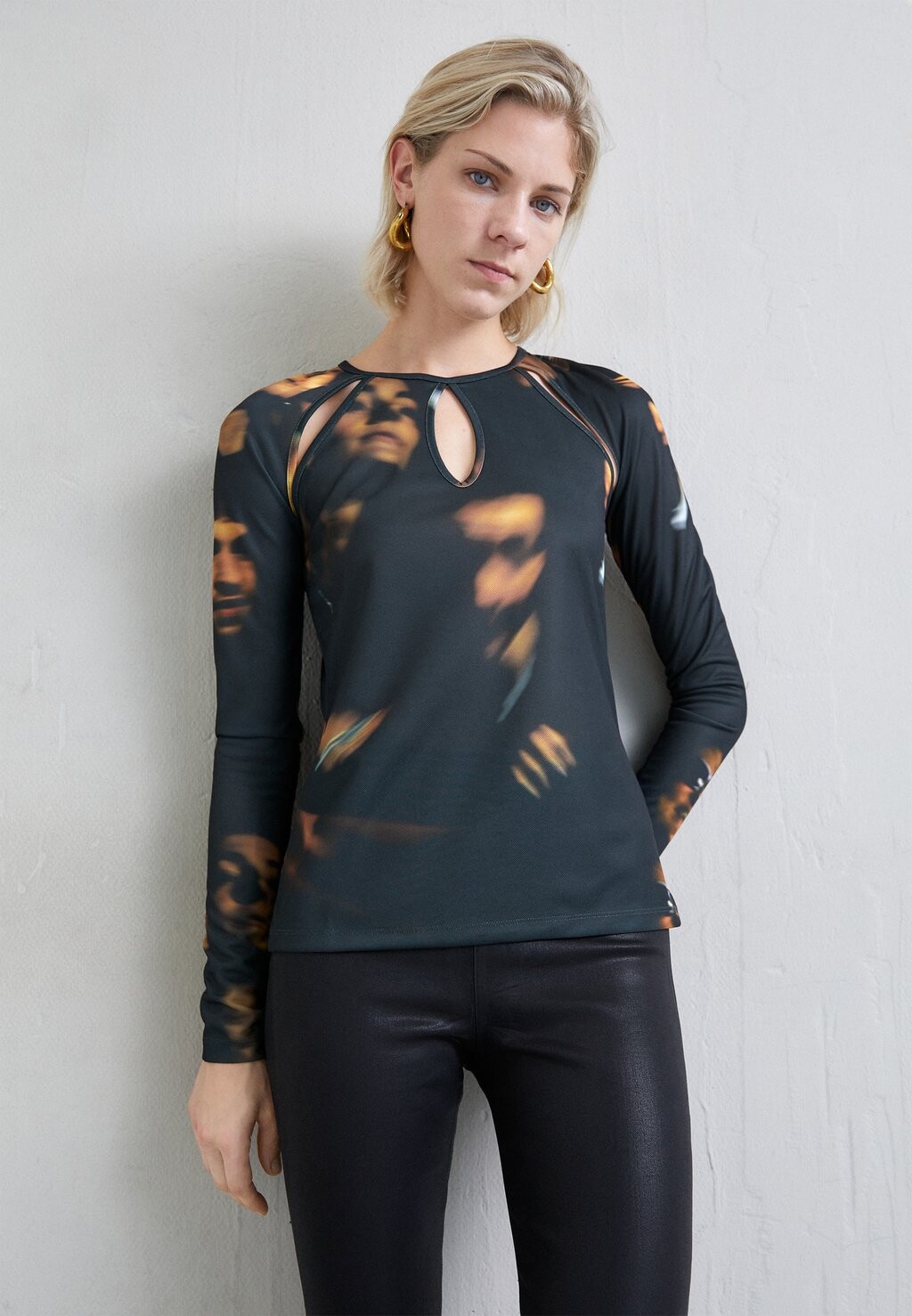 

Блузка Wood Wood EMMA CUT OUT, черный