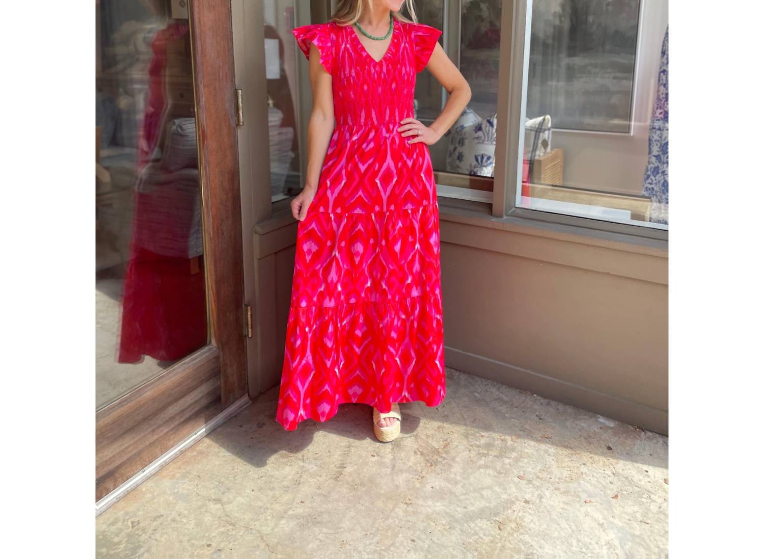 

Блевин Макси платье в красно-розовом сочетании SUGARLIPS