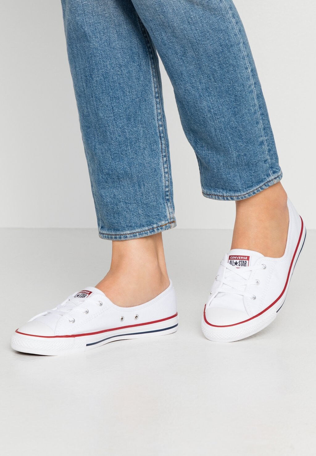 

Кроссовки Converse