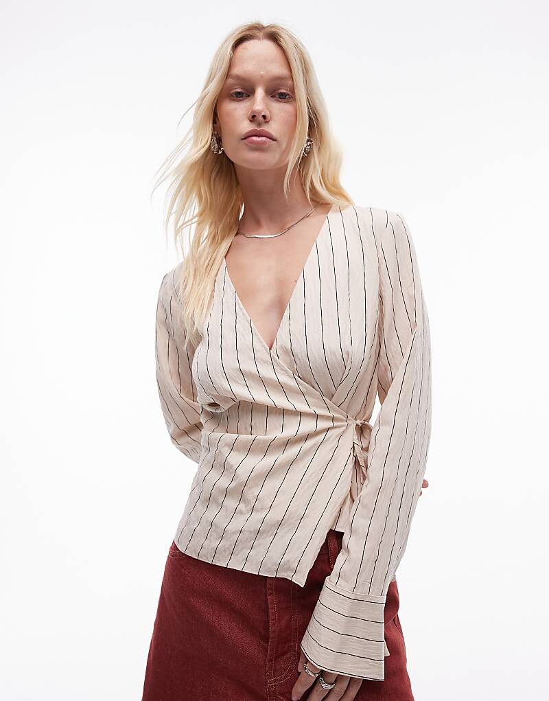 

Topshop – Топ в тонкую полоску с запахом и многоуровневым подолом