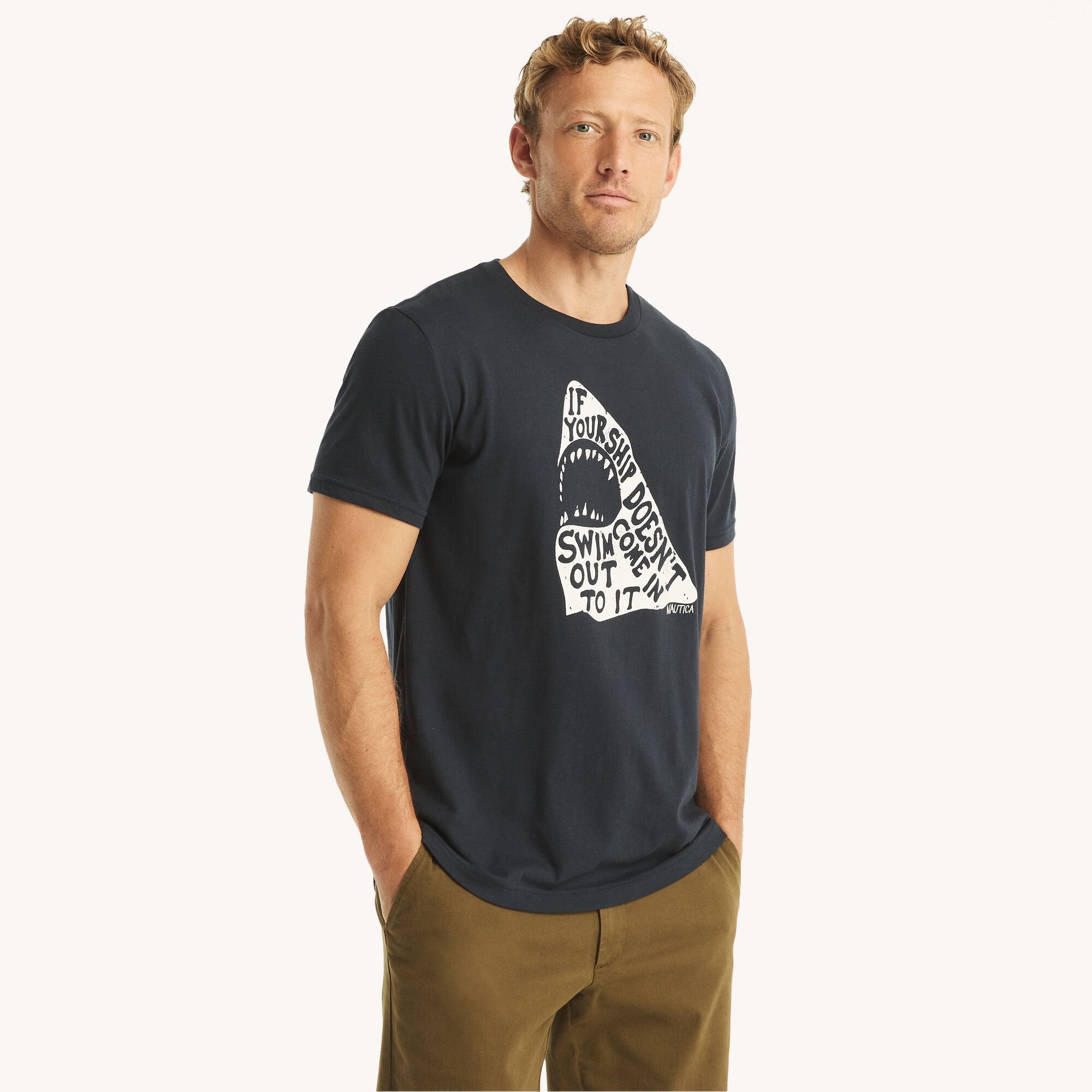 

Футболка Nautica Mens Whimsical Shark Graphic, темно-синий