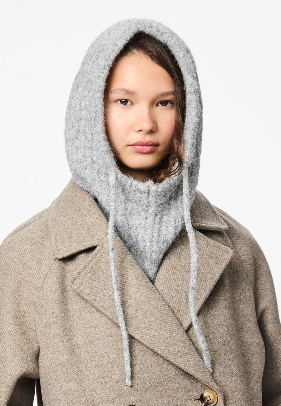 

Шапка Pieces NAMBI BALACLAVA , Light Grey Melange/Mottled Light Grey