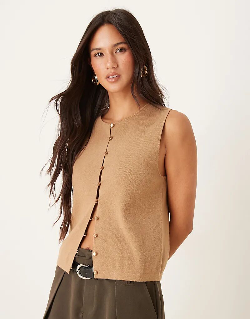 

Жилет из тонкого трикотажа Mango цвета мокко