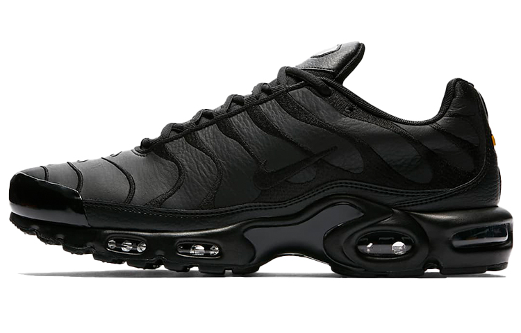 

Кроссовки Nike Air Max Plus Triple Black Leather