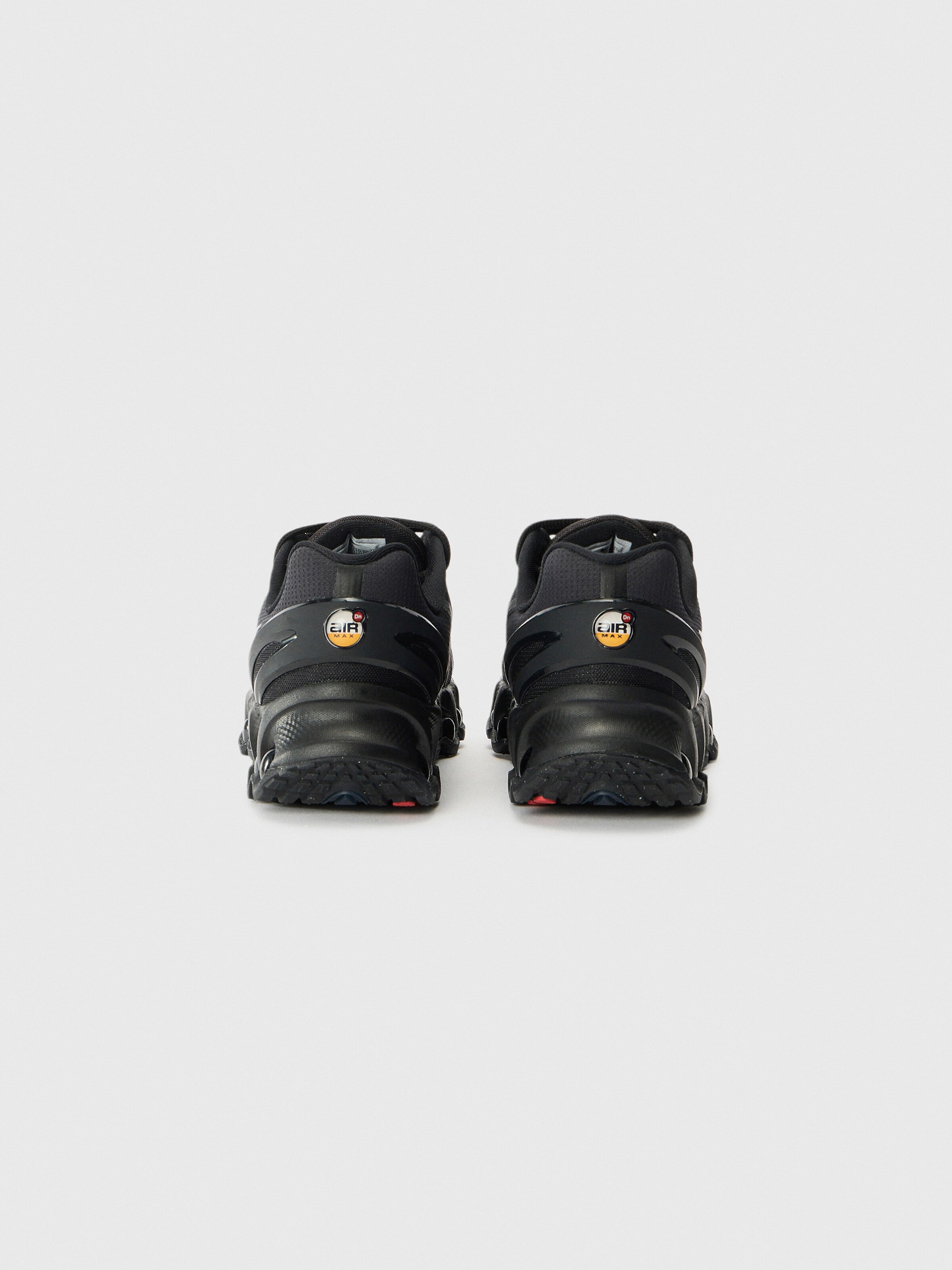Nike Sportswear Кроссовки 'Air Max Dn8' в черном цвете — фото 4