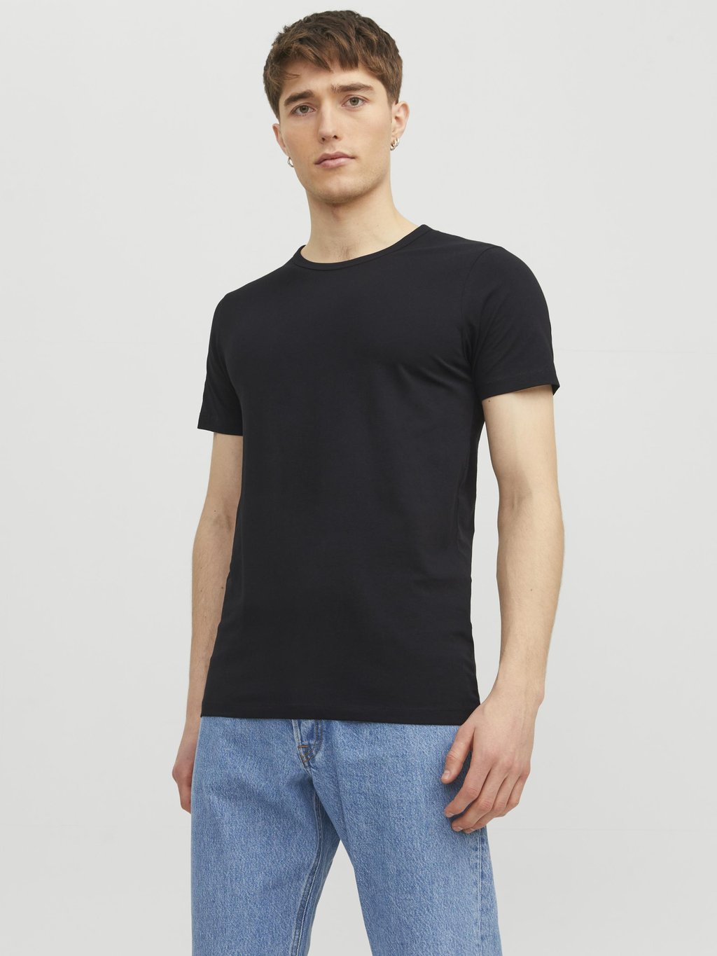 

Базовая футболка Basic O-Neck Tee Jack & Jones, черный