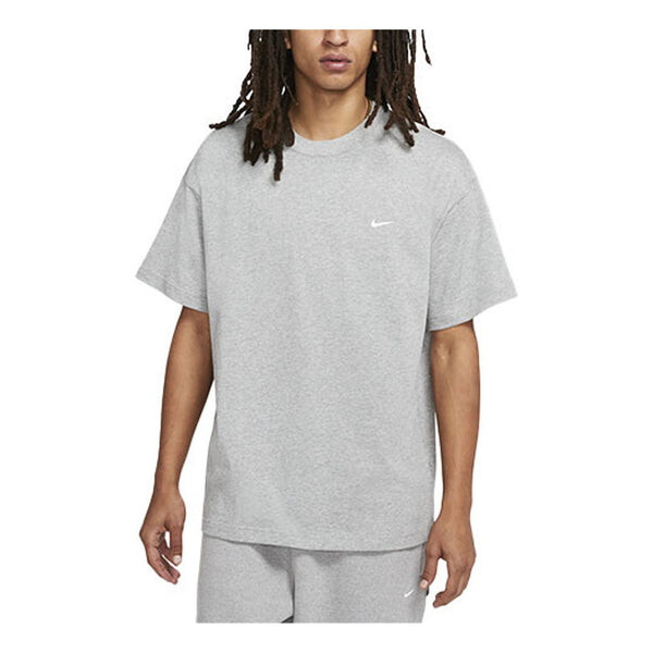 

Футболка men's lab solo swoosh basic sports short sleeve dark gray t-shirt Nike, серый