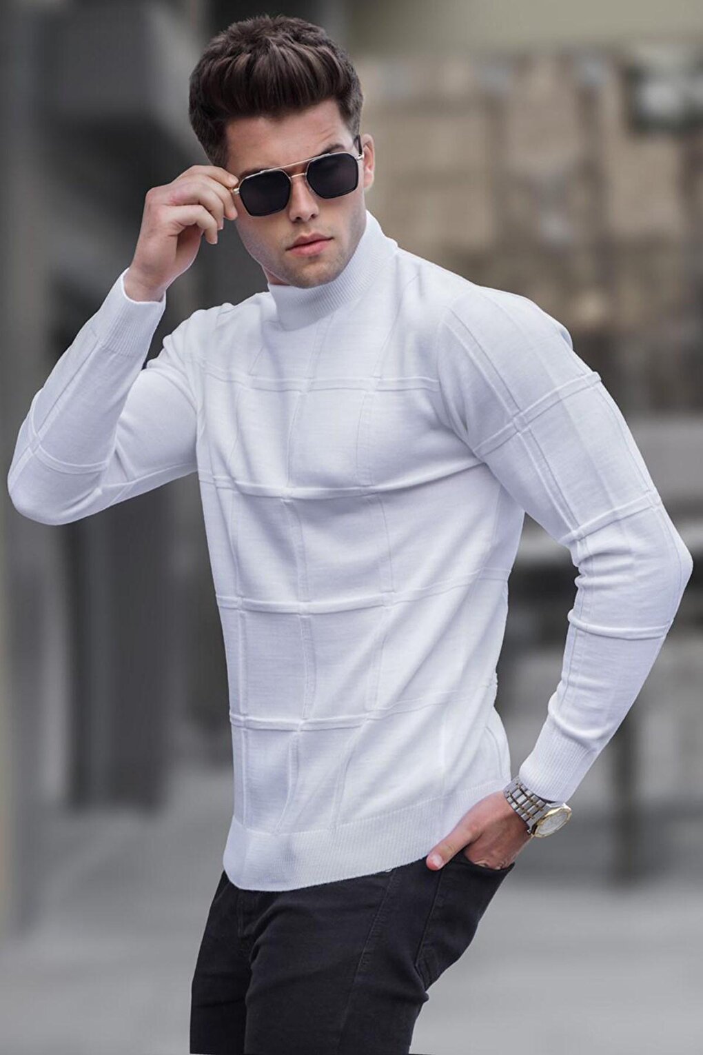 

Свитер Ecru Turtleneck 5784 MADMEXT