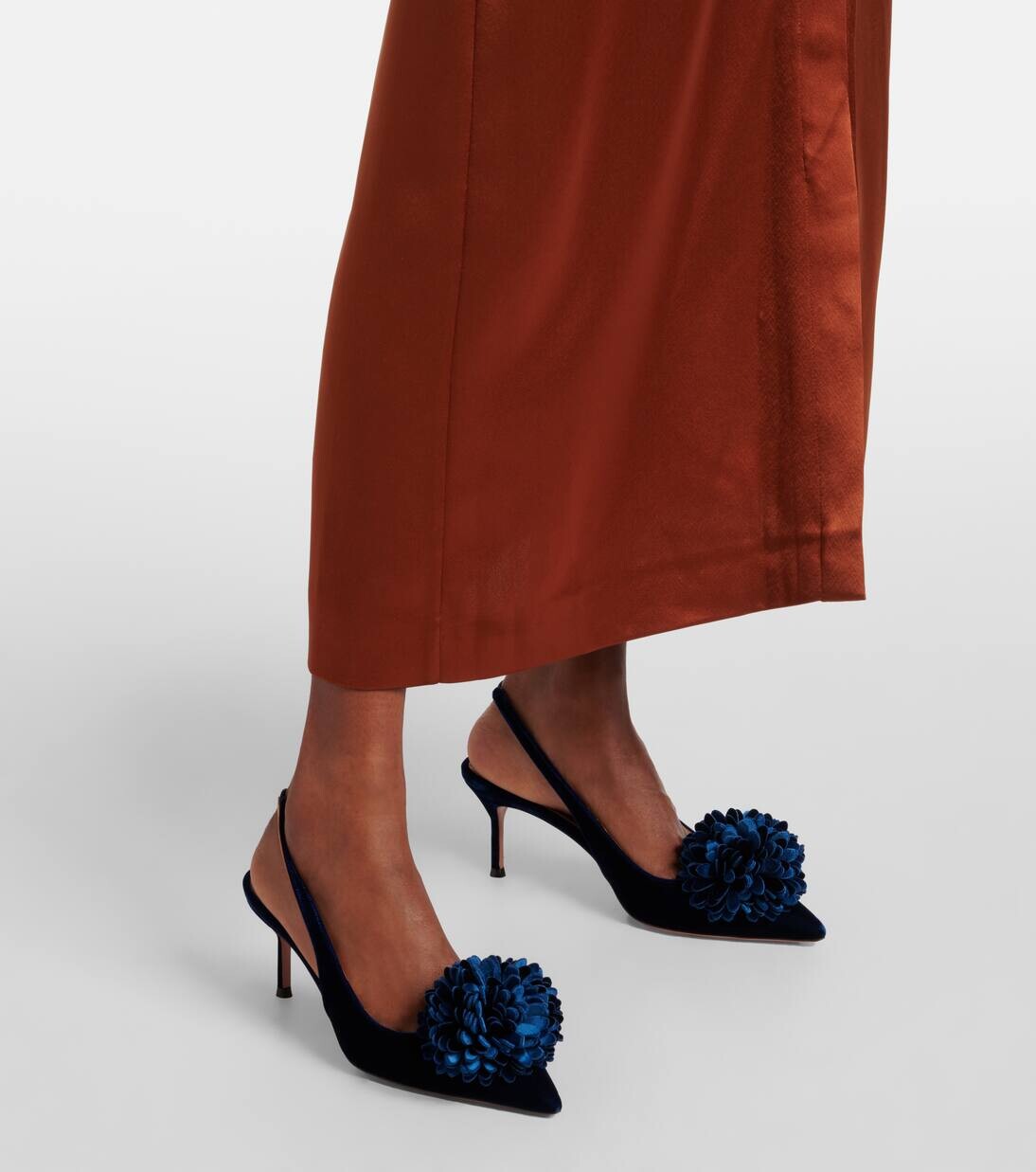 Туфли-лодочки с открытой пяткой Couturier 65 из бархата Aquazzura, цвет paris blue — фото 4