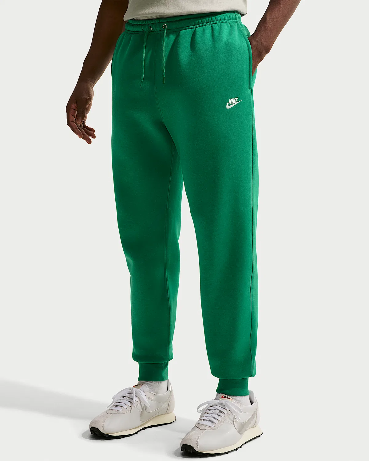 Мужские джоггеры Nike Club, Malachite/Malachite/White — фото 2