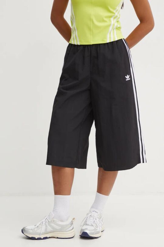 

Шорты adidas Originals, черный