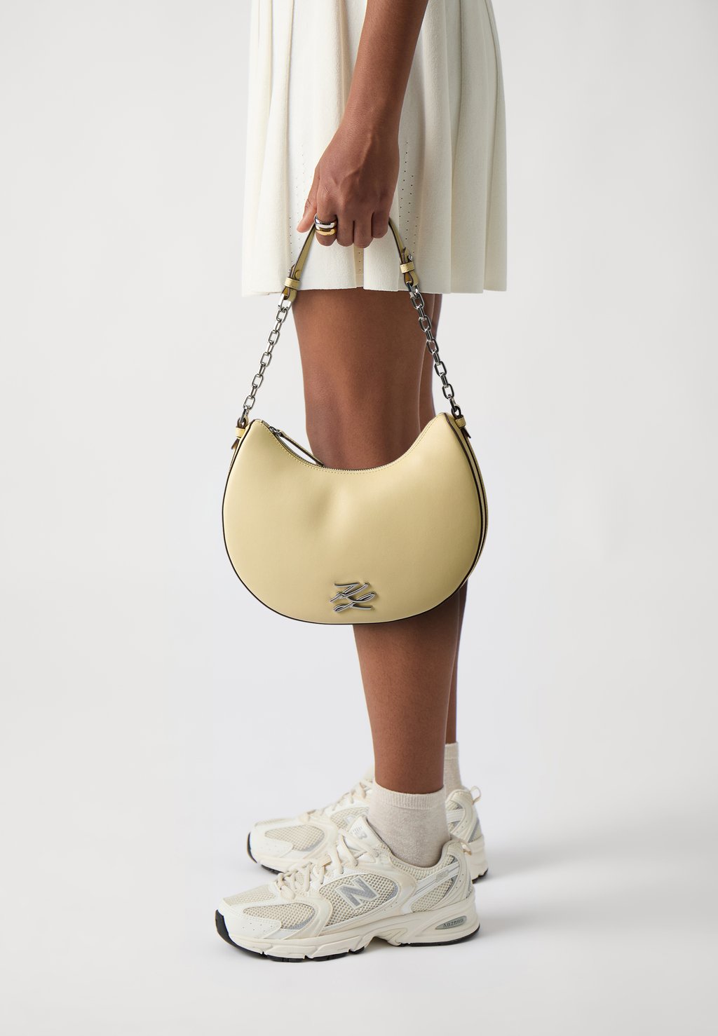 

Сумка AUTOGRAPH MOON SHOULDER BAG KARL LAGERFELD, светло-желтый