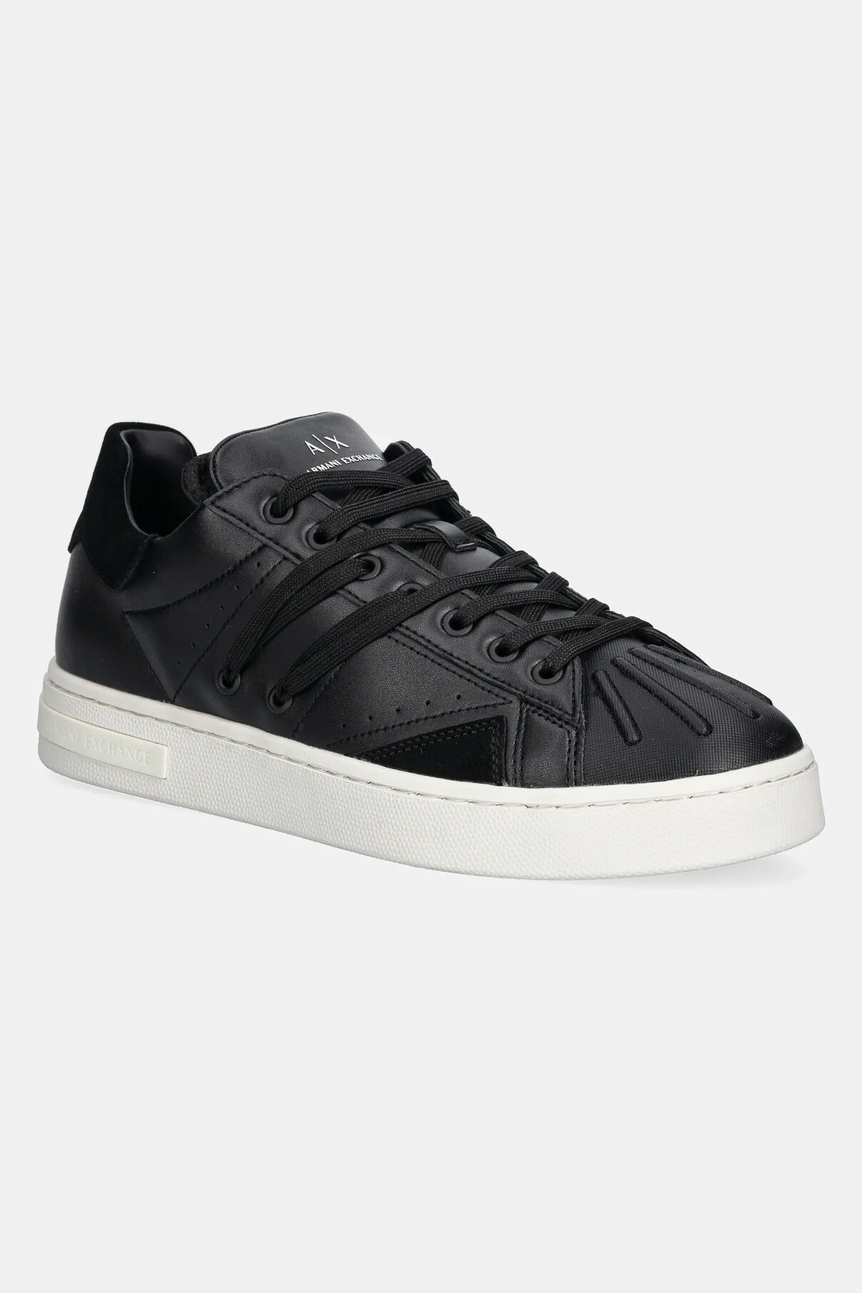 

Кроссовки Armani Exchange, черный