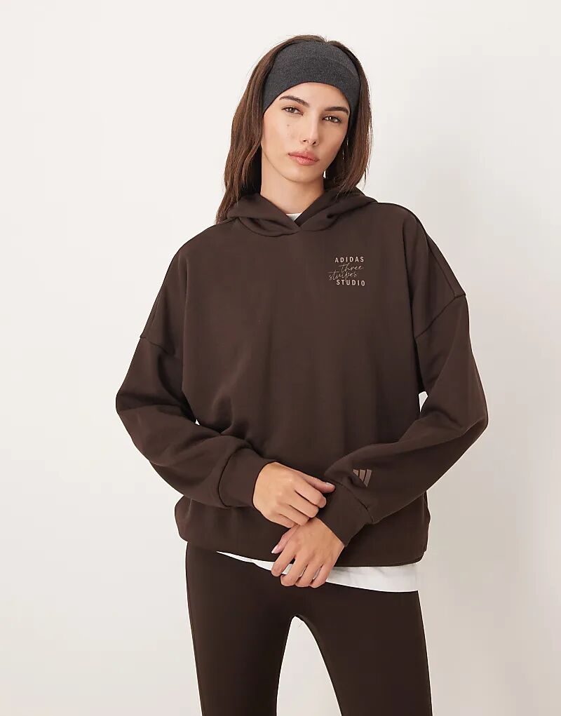 

Толстовка Adidas Performance Three Stripes Studios коричневого цвета