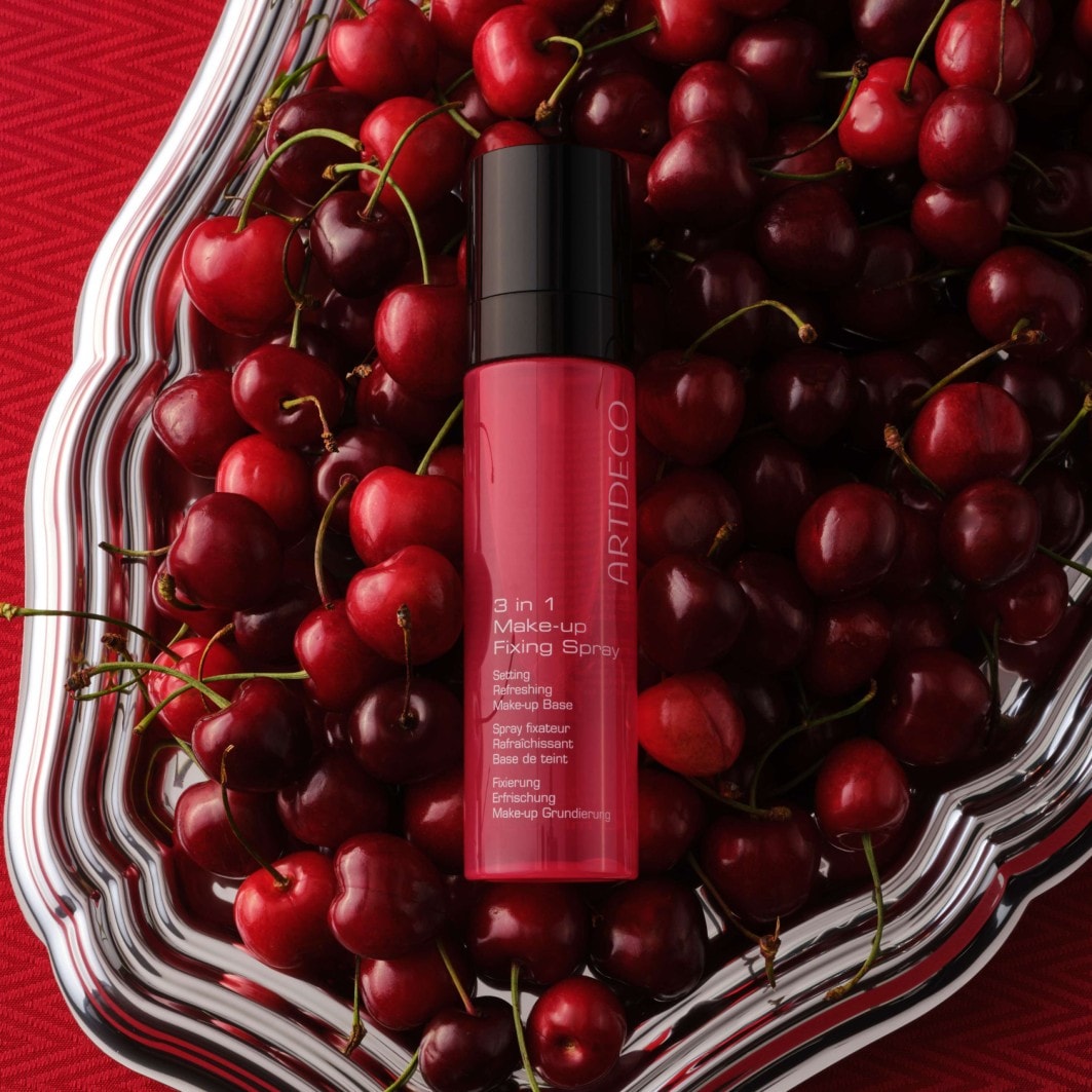 Средство для фиксации макияжа empowered & desired 3 in 1 make-up fixing spray Artdeco, объем 100 мл. — фото 4
